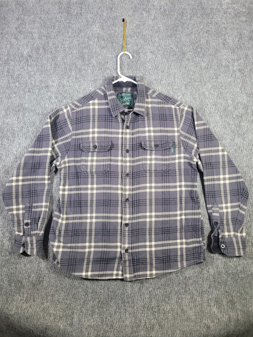 Woolrich Brawny Flannel Shirt Mens L Gray Plaid Heavyweight Cotton Shacket VTG